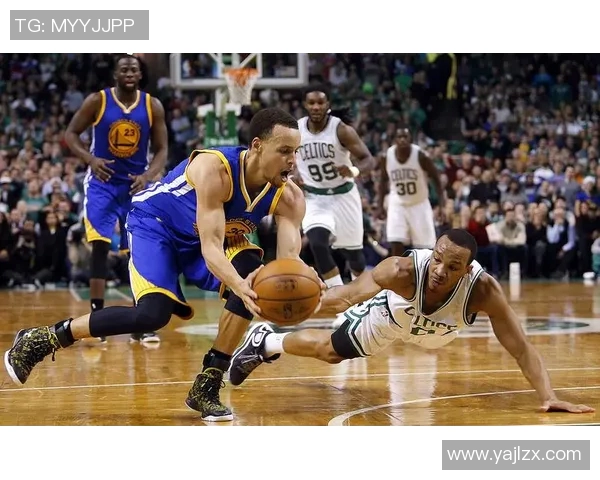 勇士与蓝网激战正酣直播全程回顾精彩瞬间与球员表现分析