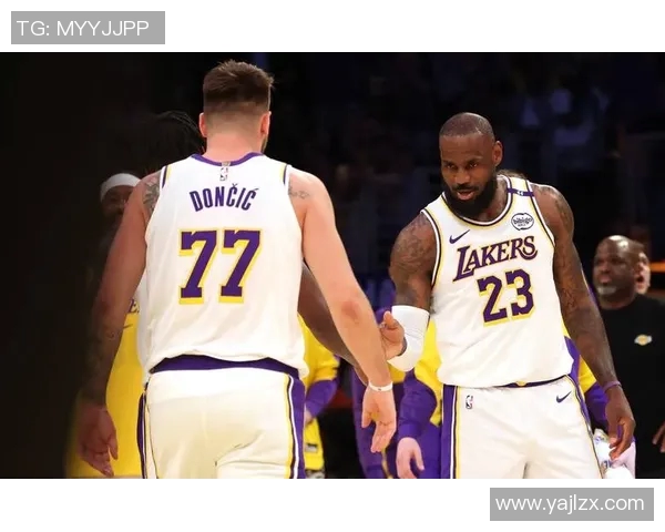 湖人队与骑士队激战正酣2021年1月26日精彩回顾与分析